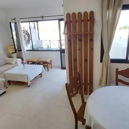 Casa Mamen Spacious With Sea Views Apartmán *
